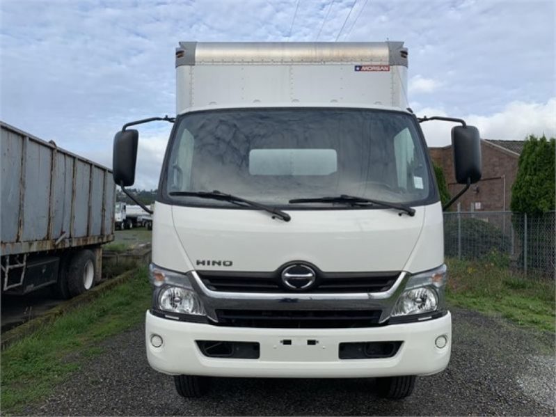2017 HINO 195 5123593789