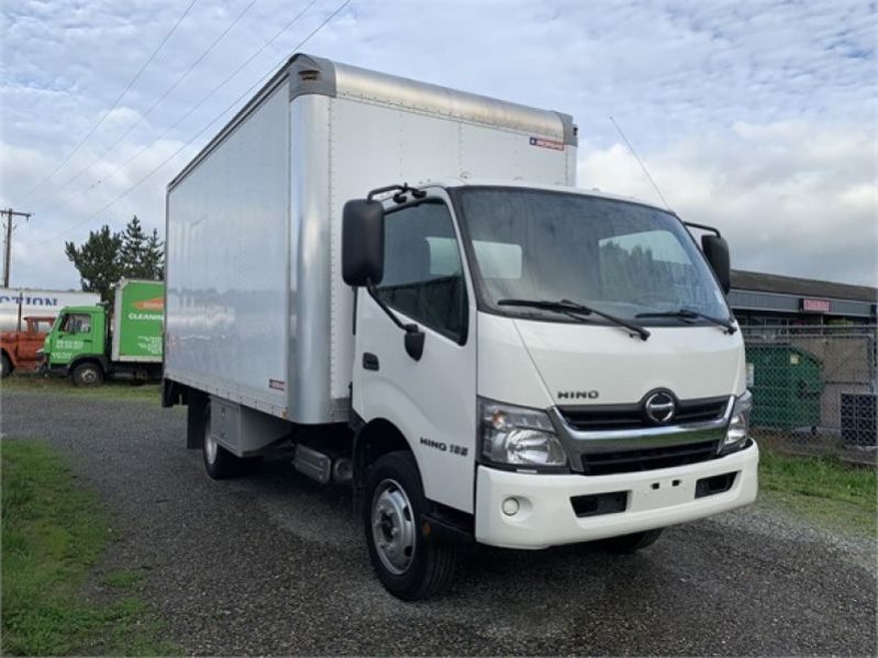 2017 HINO 195 5123593901