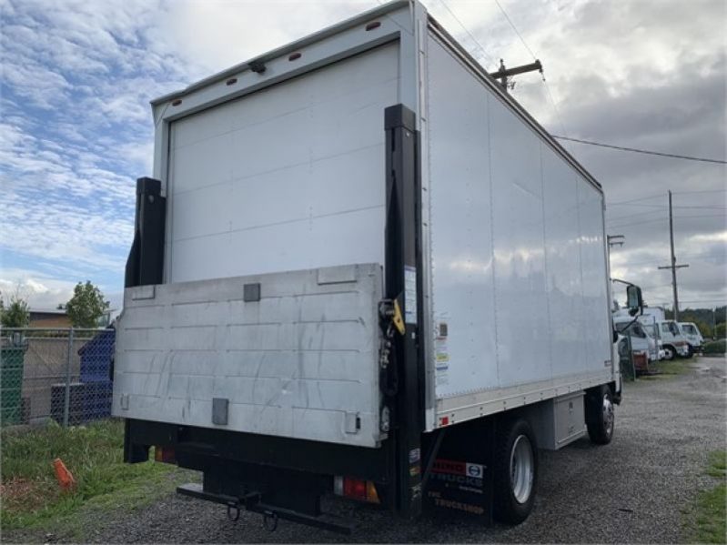 2017 HINO 195 5123593967