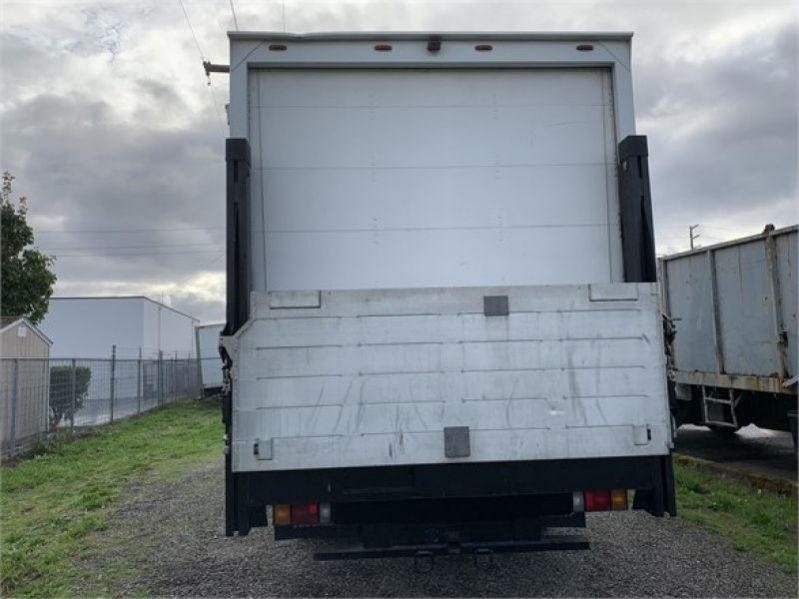 2017 HINO 195 5123594033