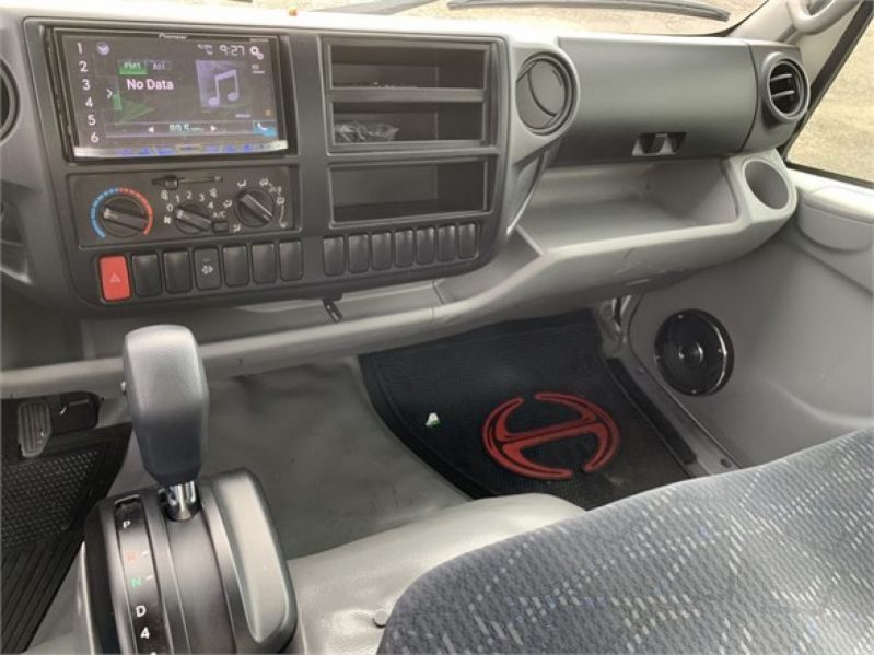 2017 HINO 195 5123594519
