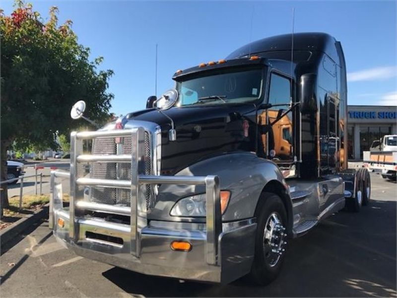 2014 KENWORTH T660 4002882011