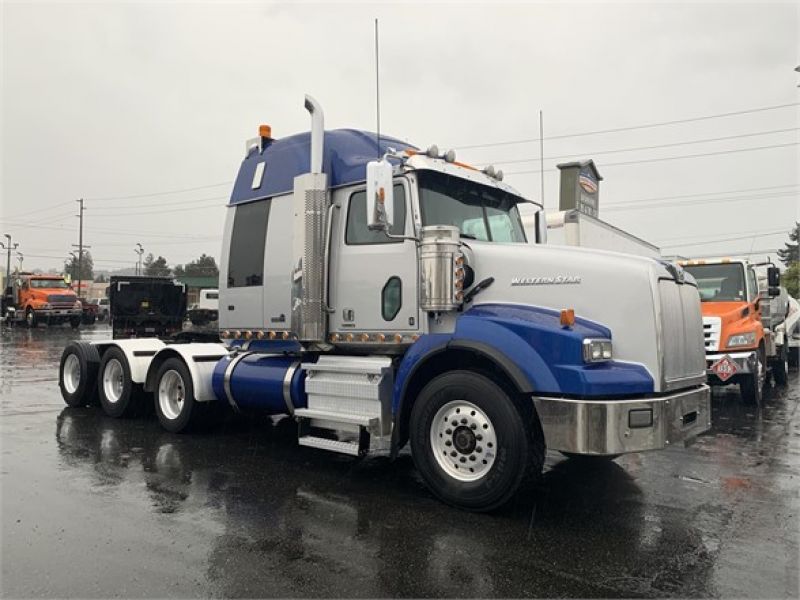 2018 WESTERN STAR 4900SB 5251449511