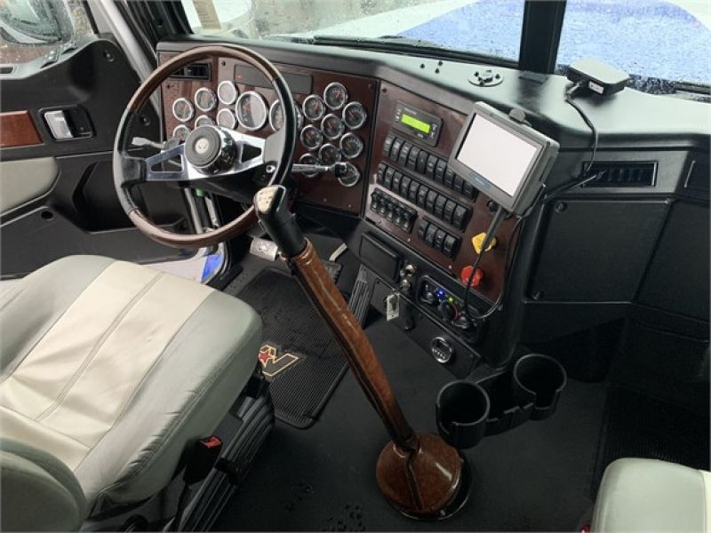 2018 WESTERN STAR 4900SB 5251449557