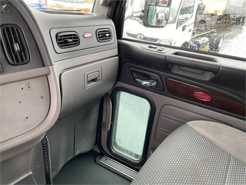 2013 PETERBILT 386 6000122755
