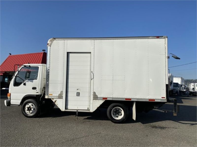 1997 ISUZU NPR 6008003667