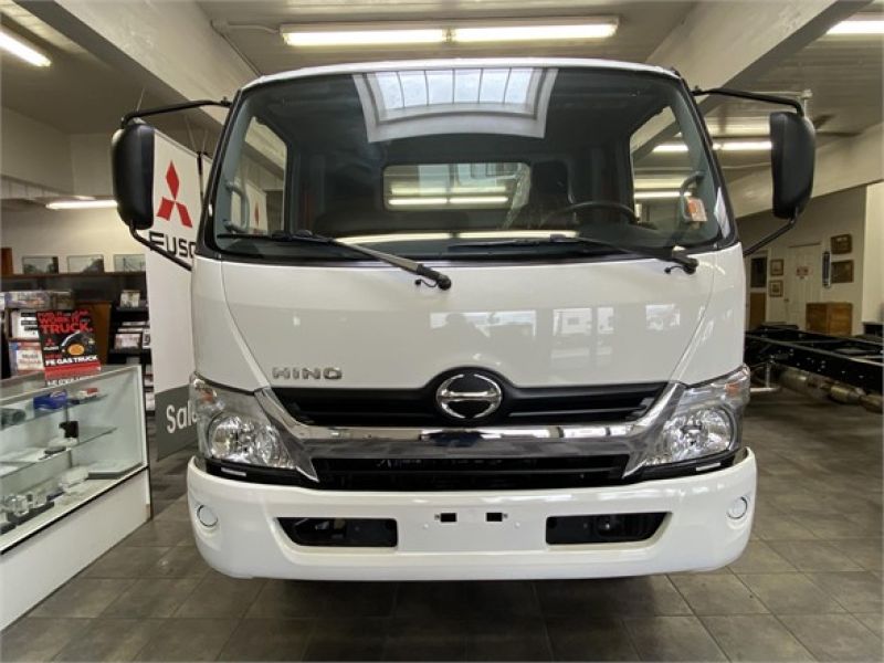 2020 HINO 155 6030496537
