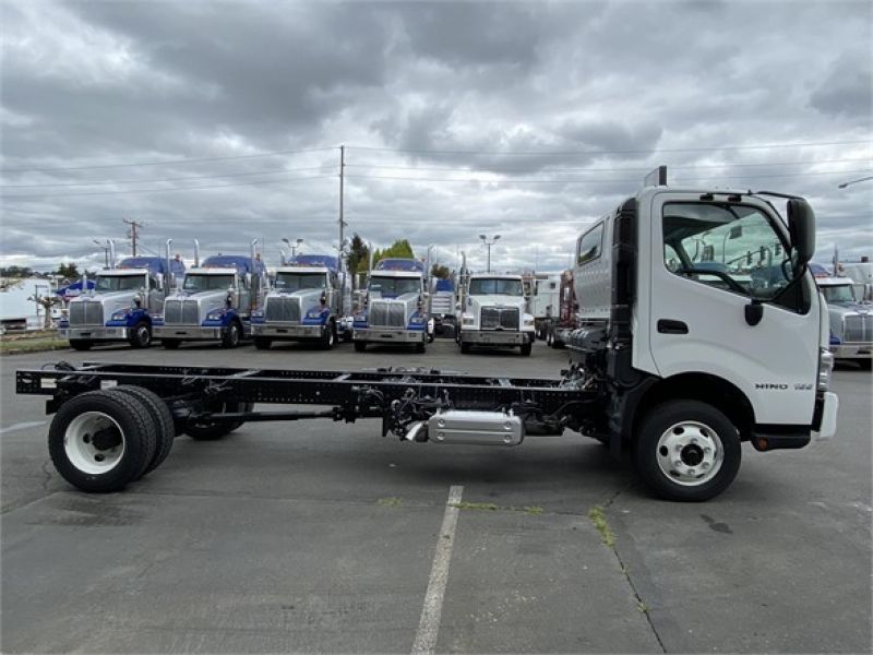 2020 HINO 155 6030775193