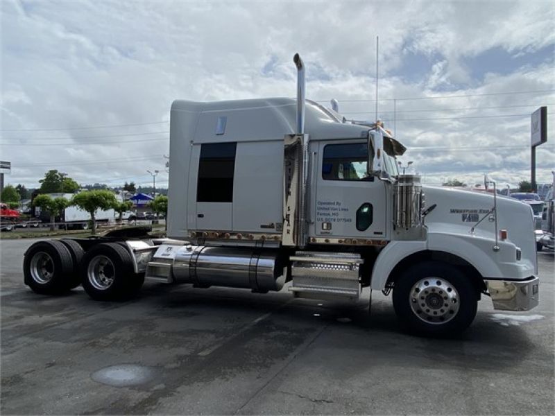 2015 WESTERN STAR 4900SB 6065509645
