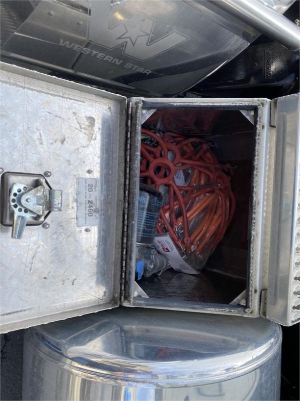 2015 WESTERN STAR 4900SB 6065510761