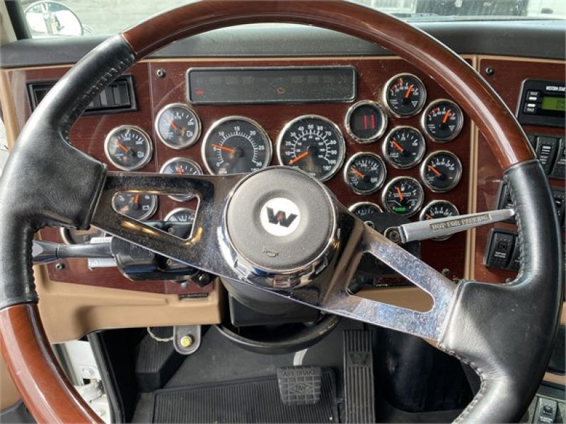 2015 WESTERN STAR 4900SB 6065512327