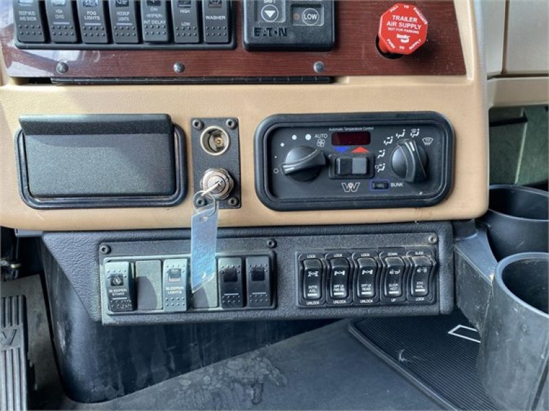 2015 WESTERN STAR 4900SB 6065512403