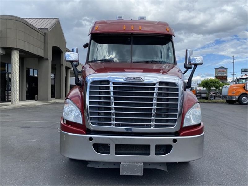 2013 FREIGHTLINER CASCADIA 125 6065524919