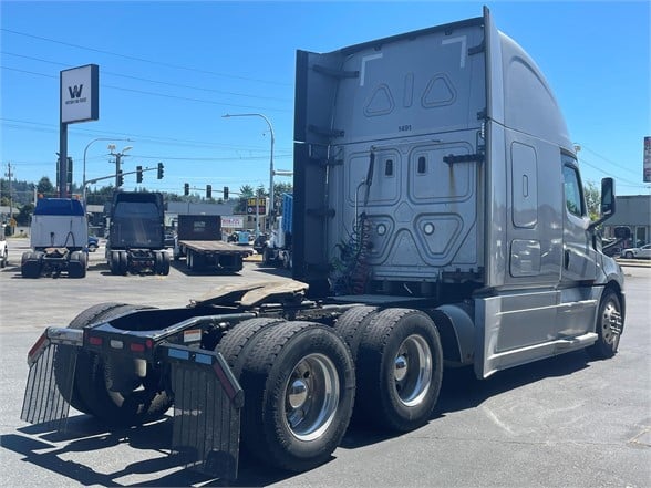 2019 FREIGHTLINER CASCADIA 126 7276668984