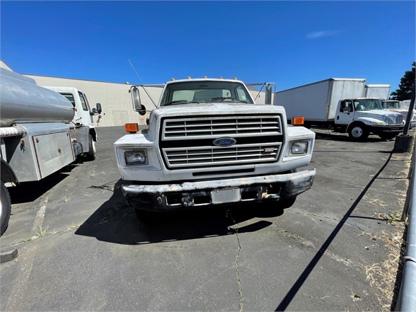 1985 FORD F800 7280000673