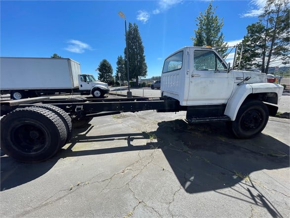 1985 FORD F800 7280000751