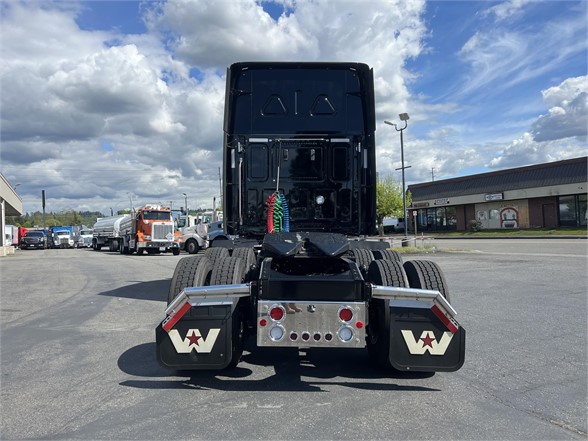 2024 WESTERN STAR 49X 8027547948