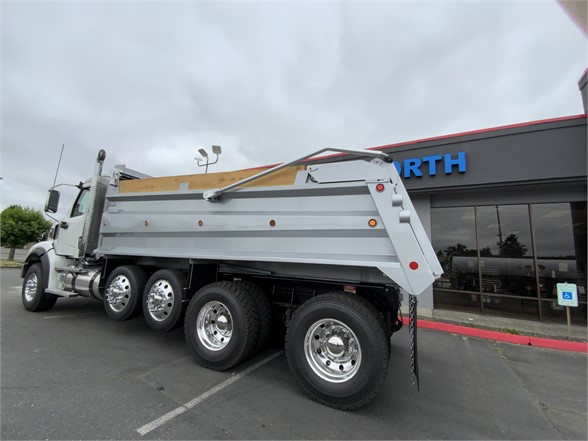 2024 WESTERN STAR 49X 8031039858
