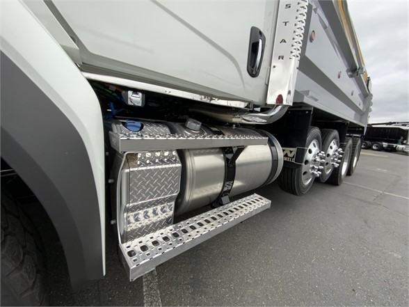 2024 WESTERN STAR 49X 8031039886