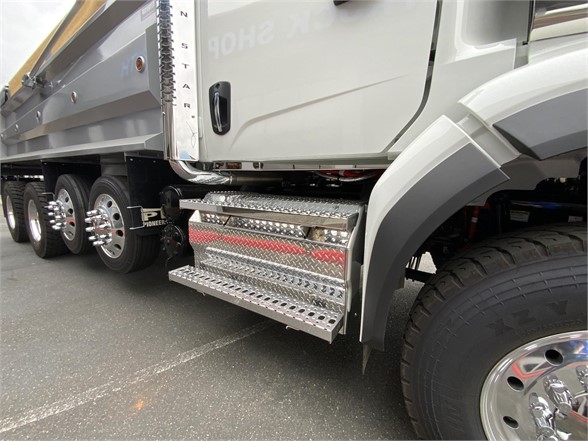 2024 WESTERN STAR 49X 8031039896