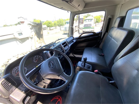 2018 HINO 268 8031678821