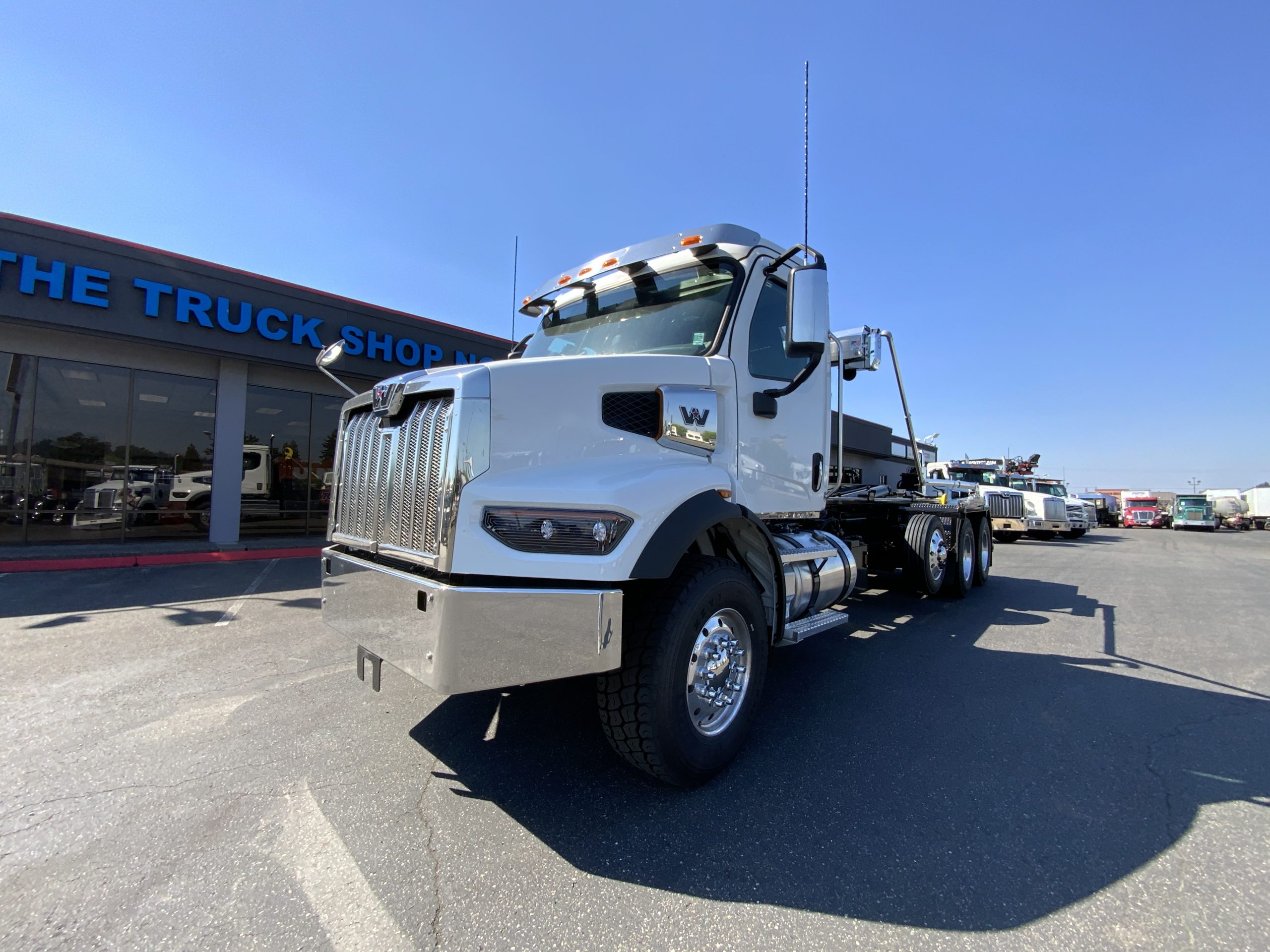 2024 WESTERN STAR 47X IMG_1913-scaled