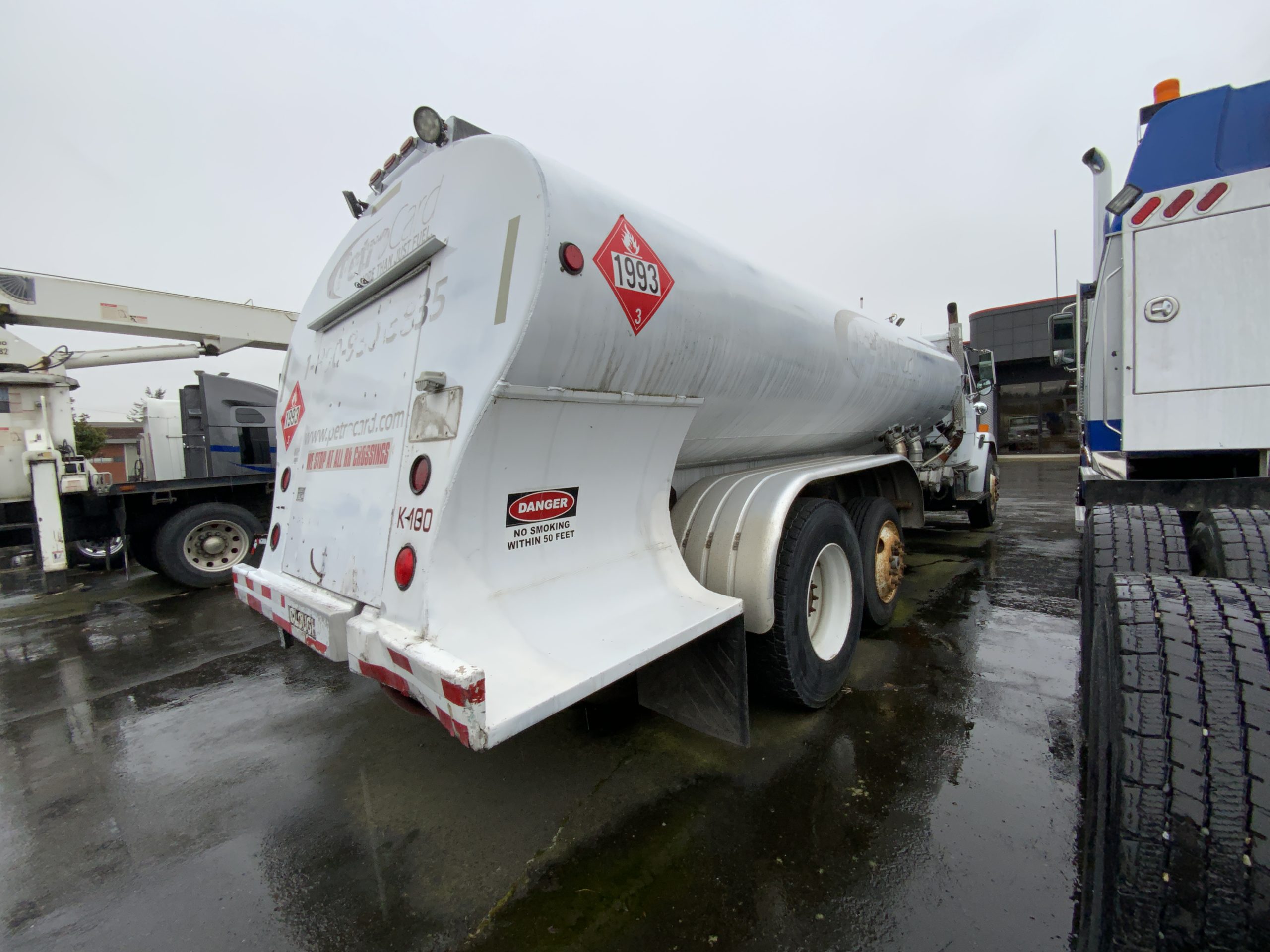 1997 FREIGHTLINER FL70 IMG_4106-2-scaled