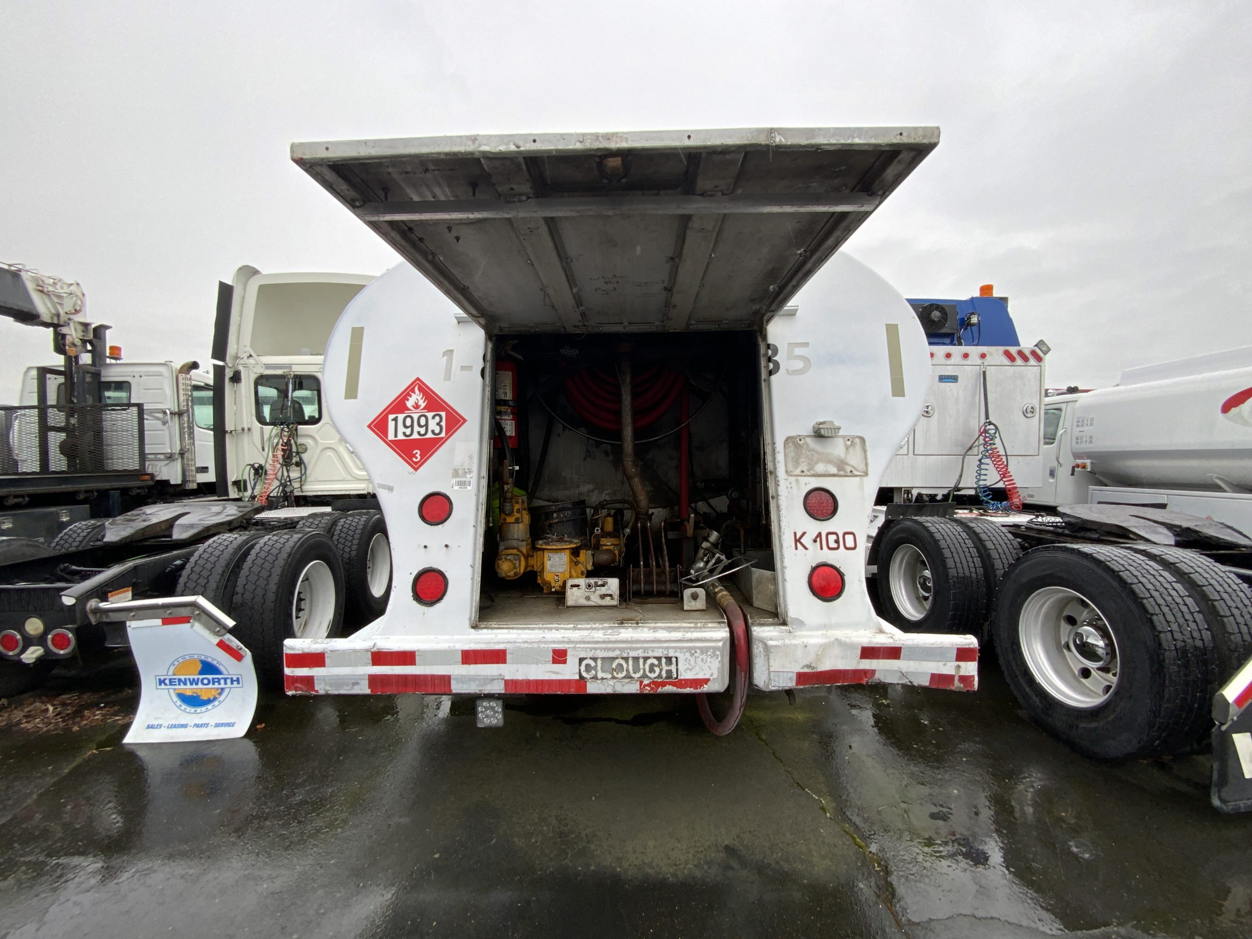 1997 FREIGHTLINER FL70 IMG_4114-1-scaled