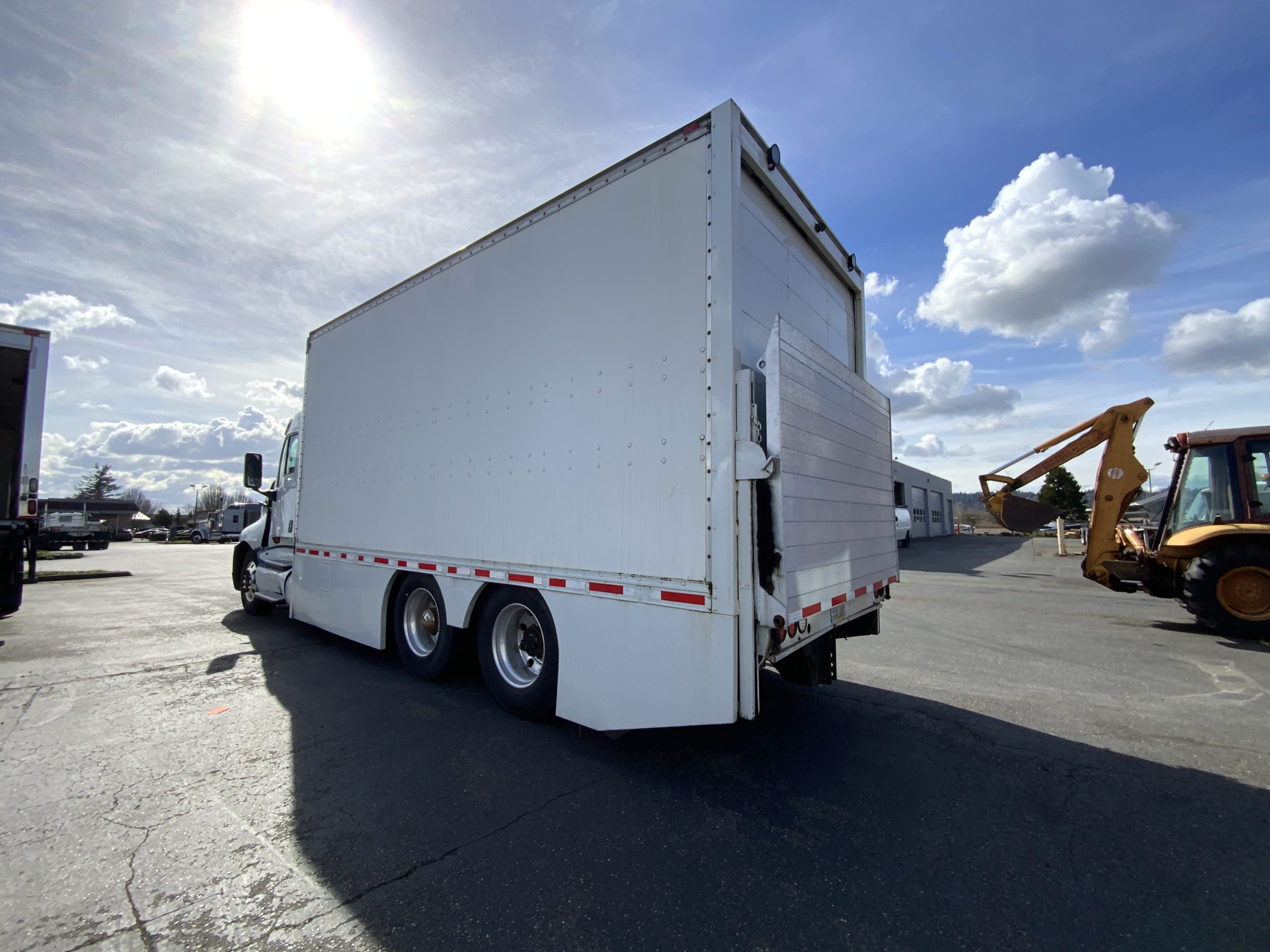 1999 KENWORTH T2000 IMG_4458-1-scaled