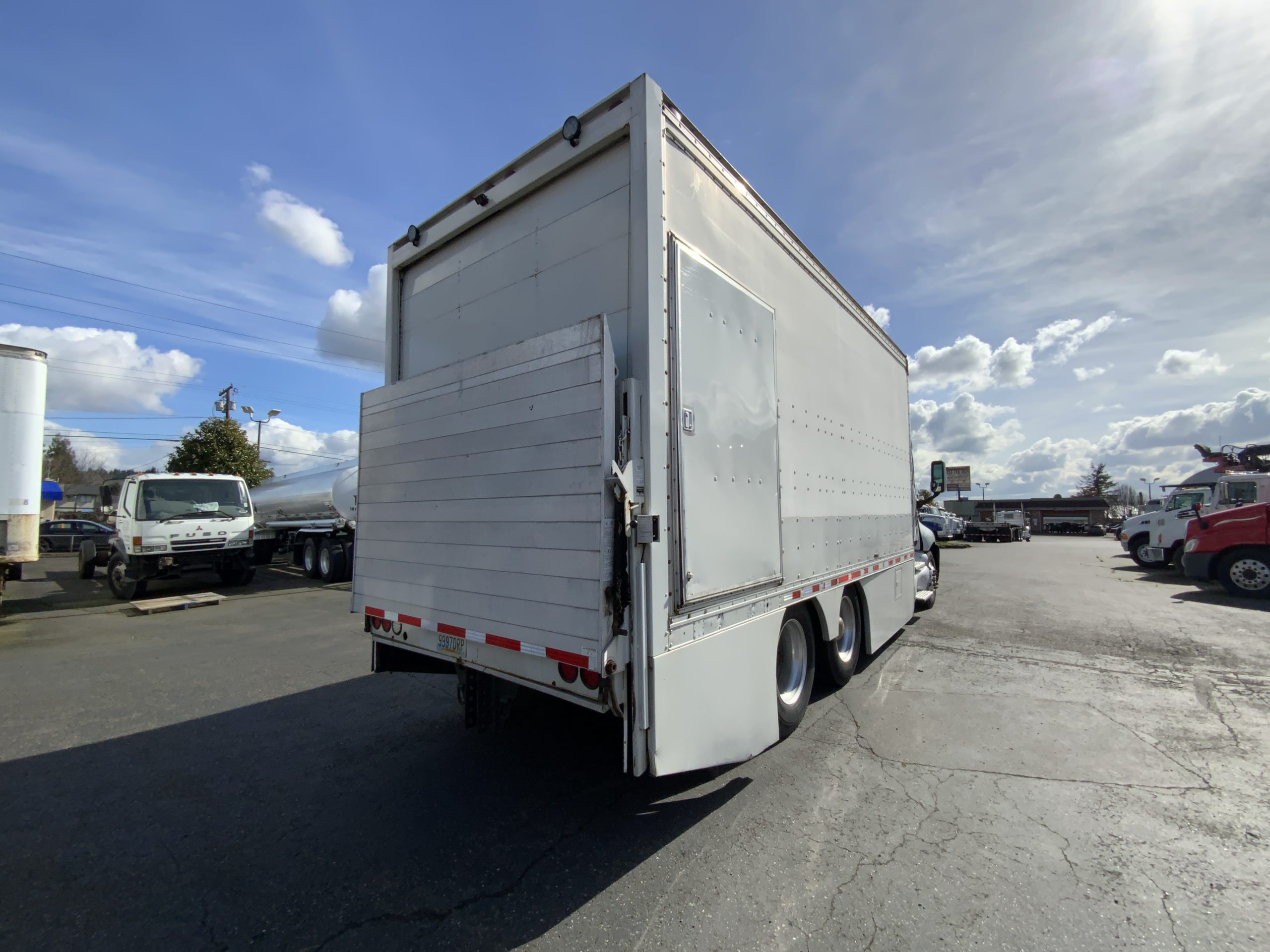 1999 KENWORTH T2000 IMG_4460-1-scaled