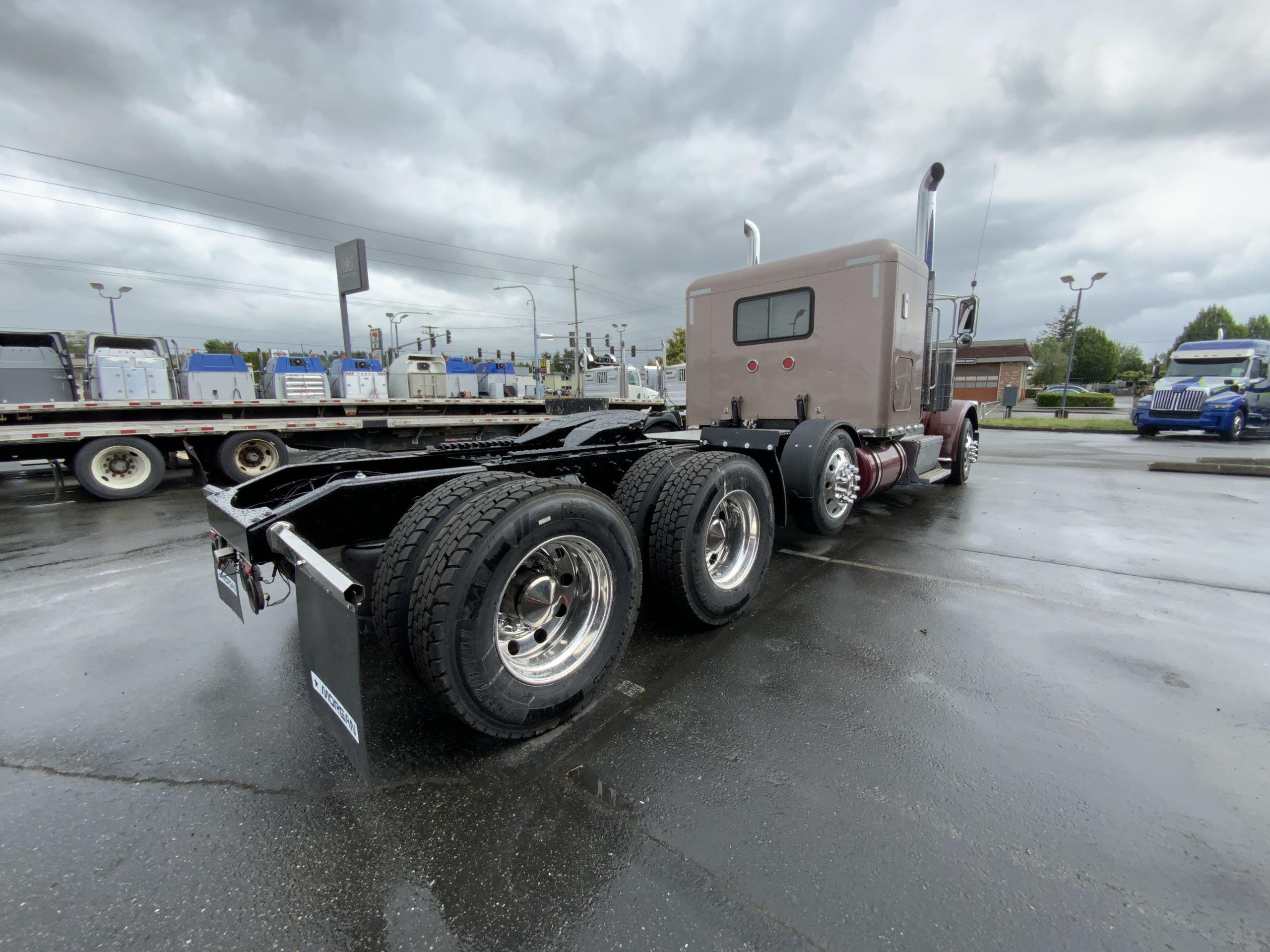 2014 PETERBILT 389 IMG_5388-scaled