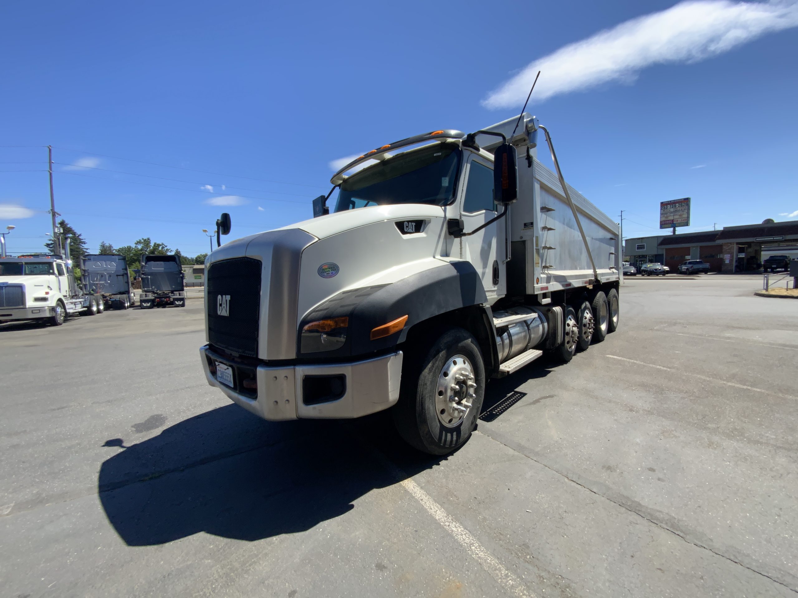 2014 CATERPILLAR CT660 IMG_6050-scaled