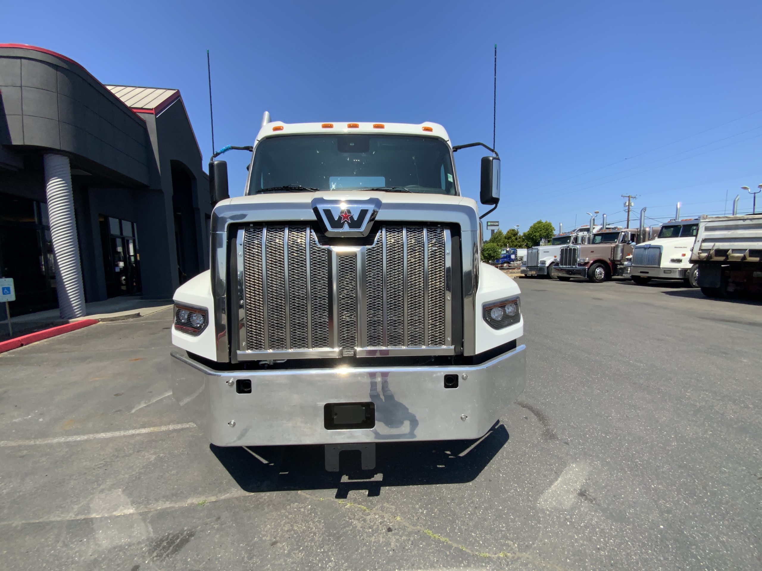 2025 WESTERN STAR 47X IMG_6115-scaled