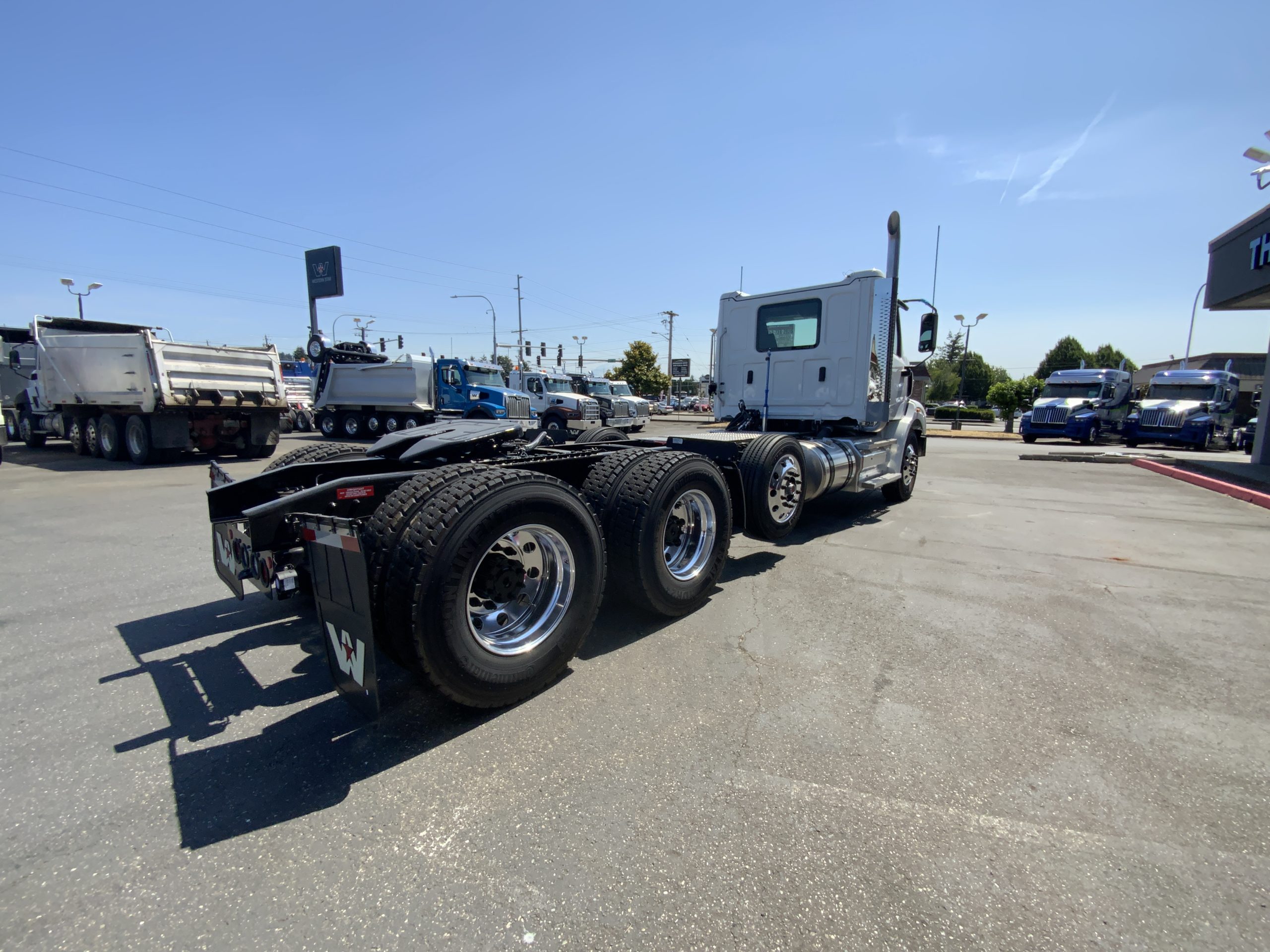 2025 WESTERN STAR 47X IMG_6120-scaled