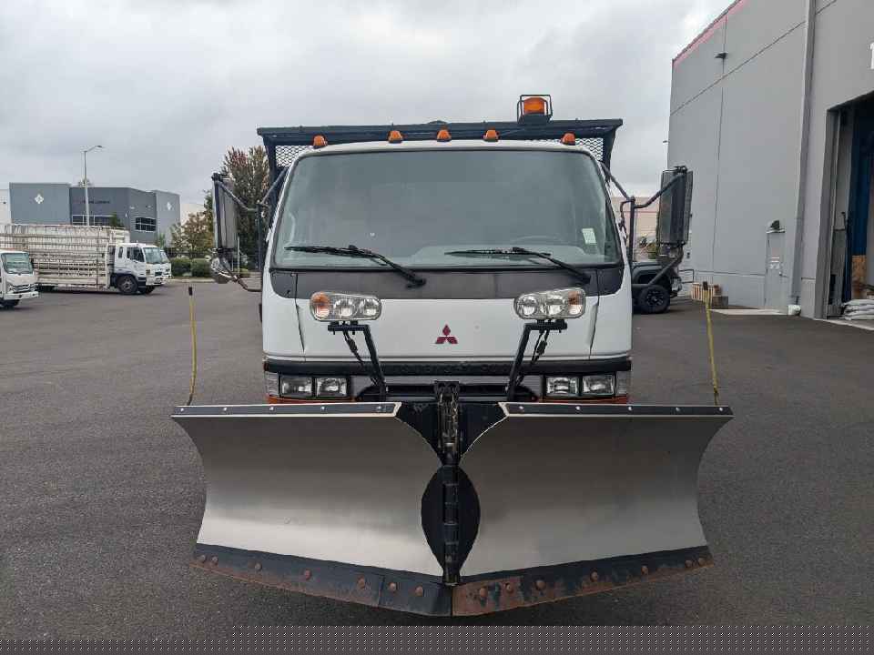 2001 MITSUBISHI FUSO FG639 1000002135