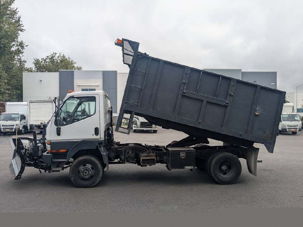 2001 MITSUBISHI FUSO FG639 1000002142