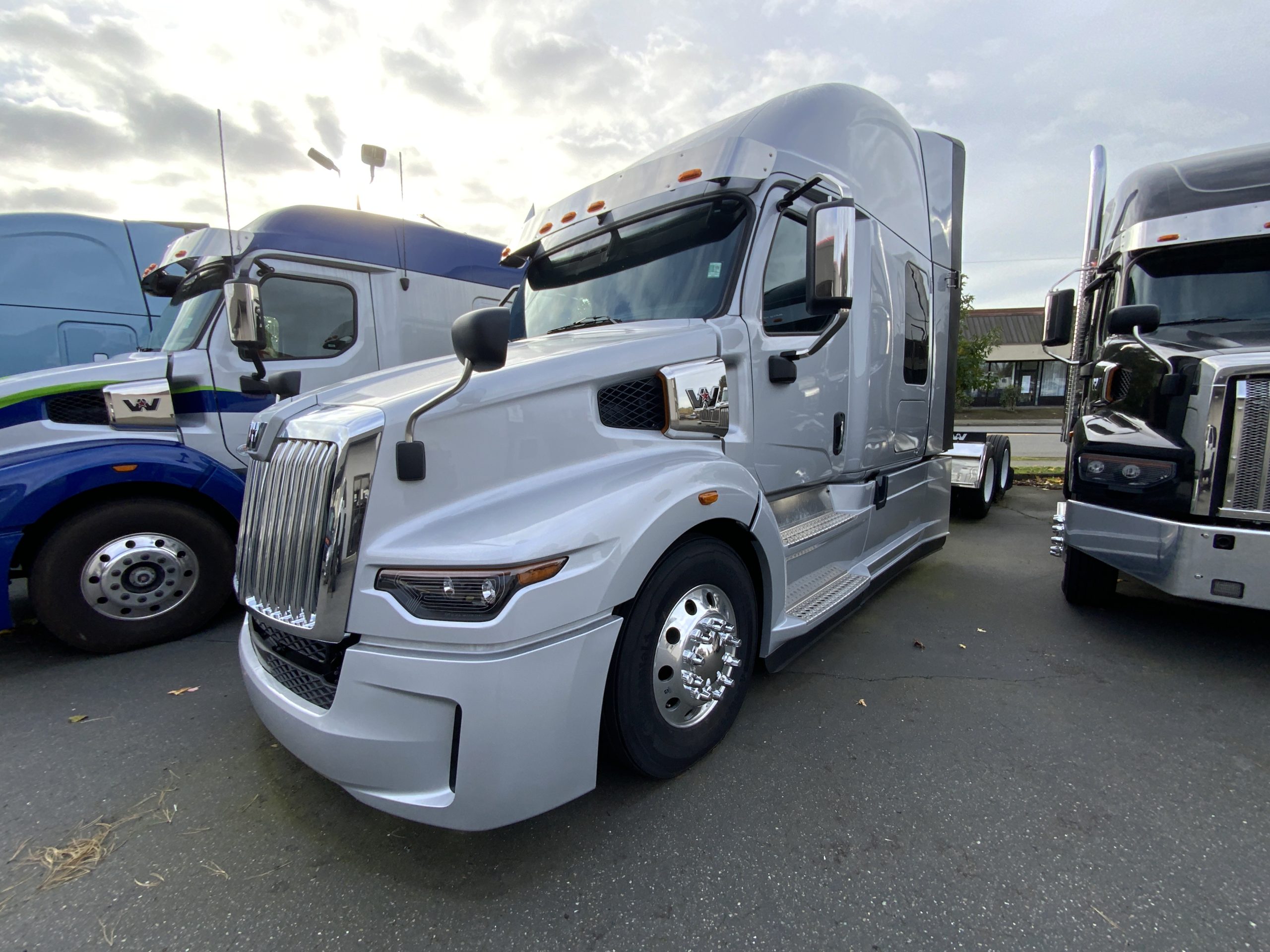 2024 WESTERN STAR 57X IMG_6636-scaled