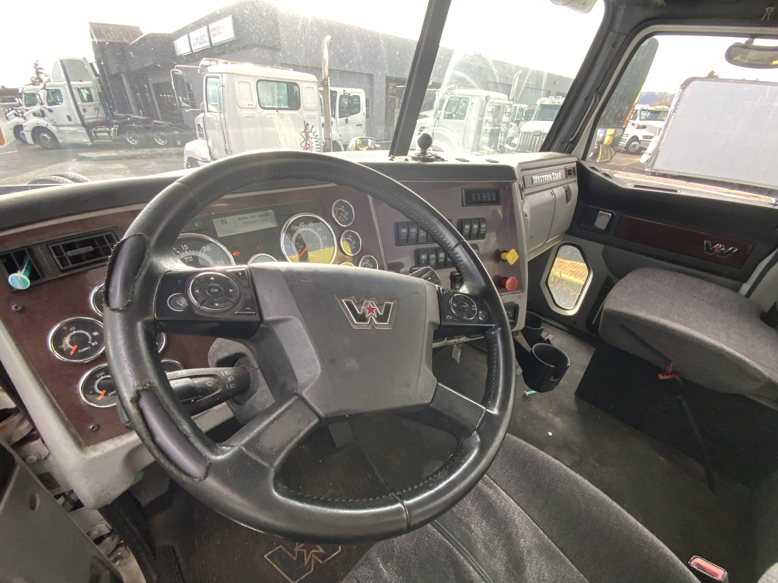 2017 WESTERN STAR 5700 IMG_6684-1-scaled