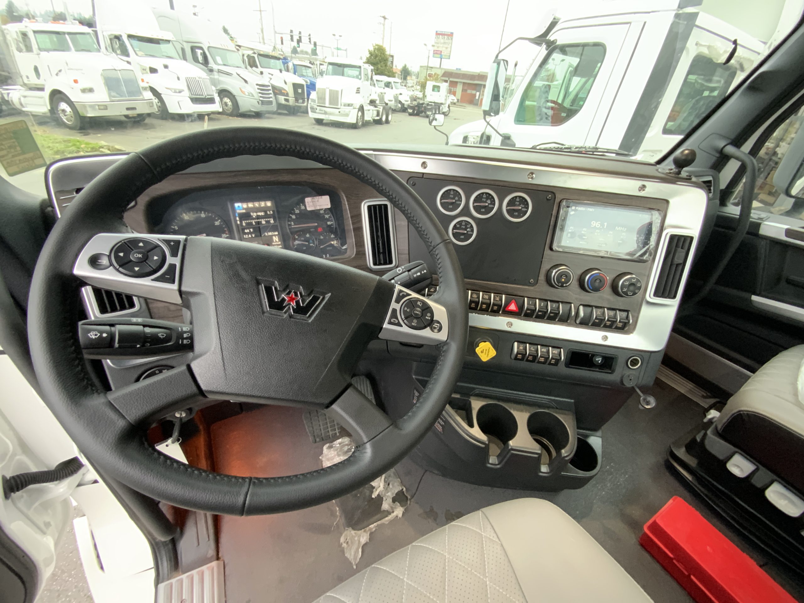 2025 WESTERN STAR 57X IMG_7044-scaled