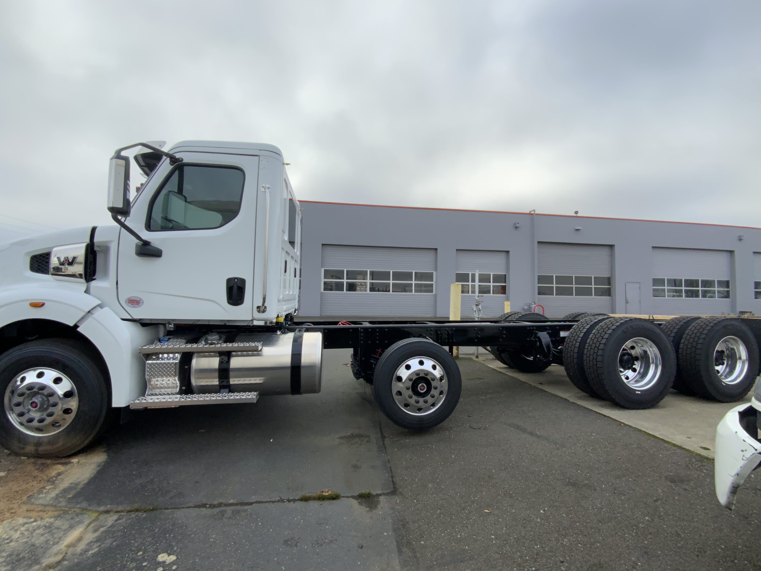 2025 WESTERN STAR 49X IMG_7061-scaled