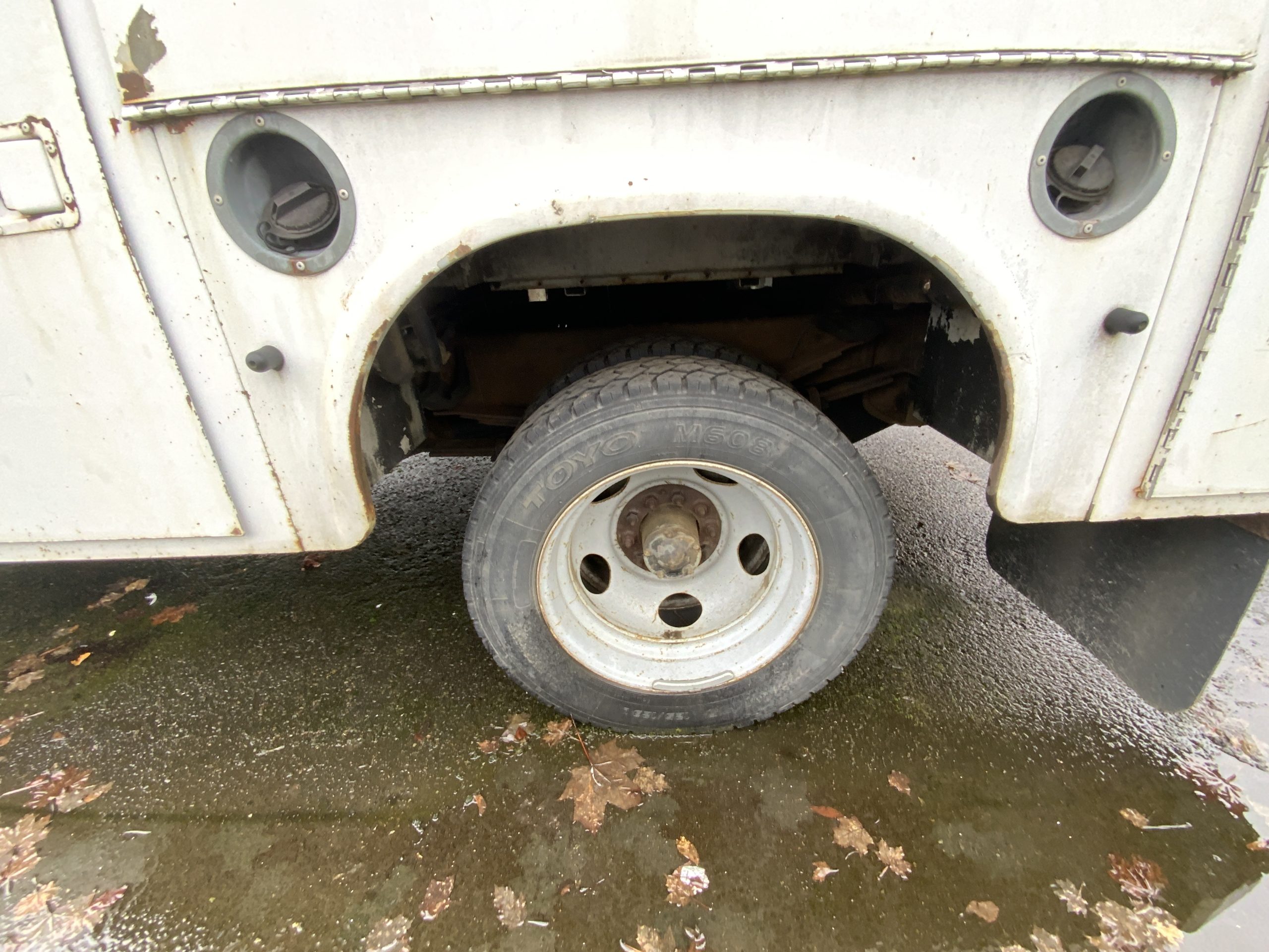 2000 GMC SIERRA 3500 IMG_7561-scaled