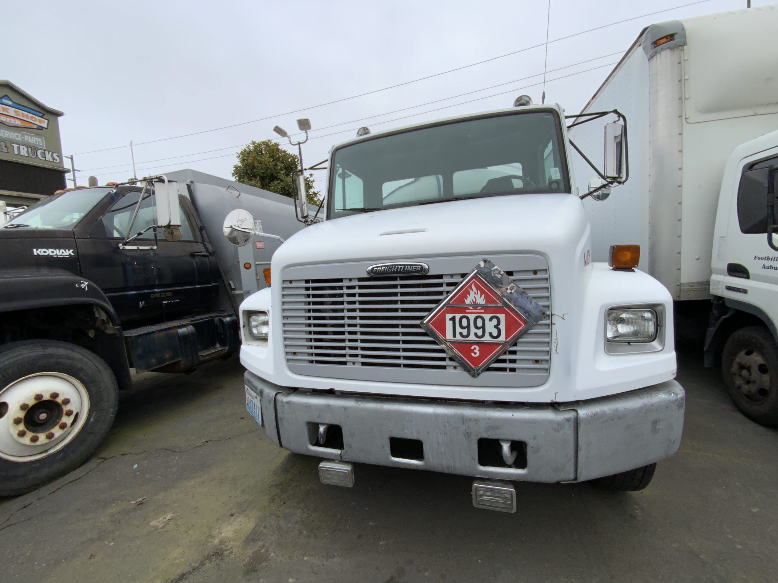 1996 FREIGHTLINER FL70 IMG_7849-scaled