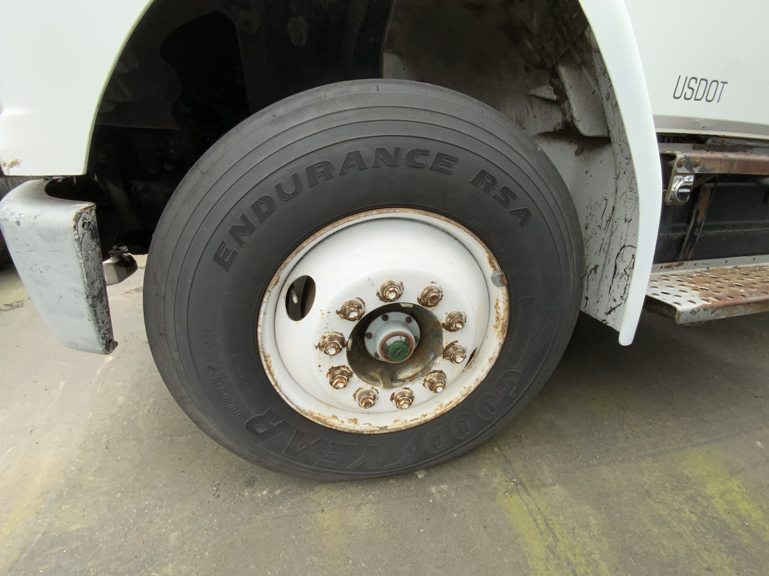 1996 FREIGHTLINER FL70 IMG_7854-scaled