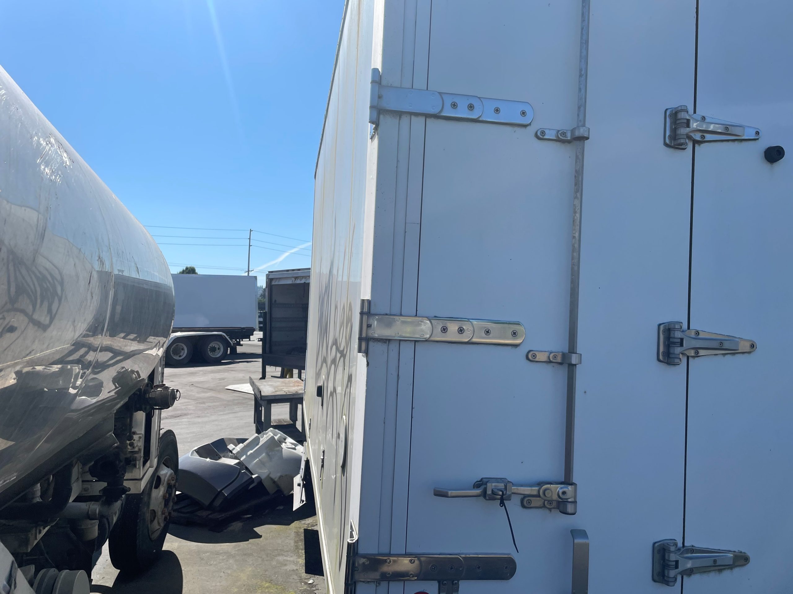 1995 JOHNSON 16 FT drivers-side-rear-1-scaled