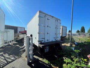1995 JOHNSON 16 FT drivers-side-rear-150x150