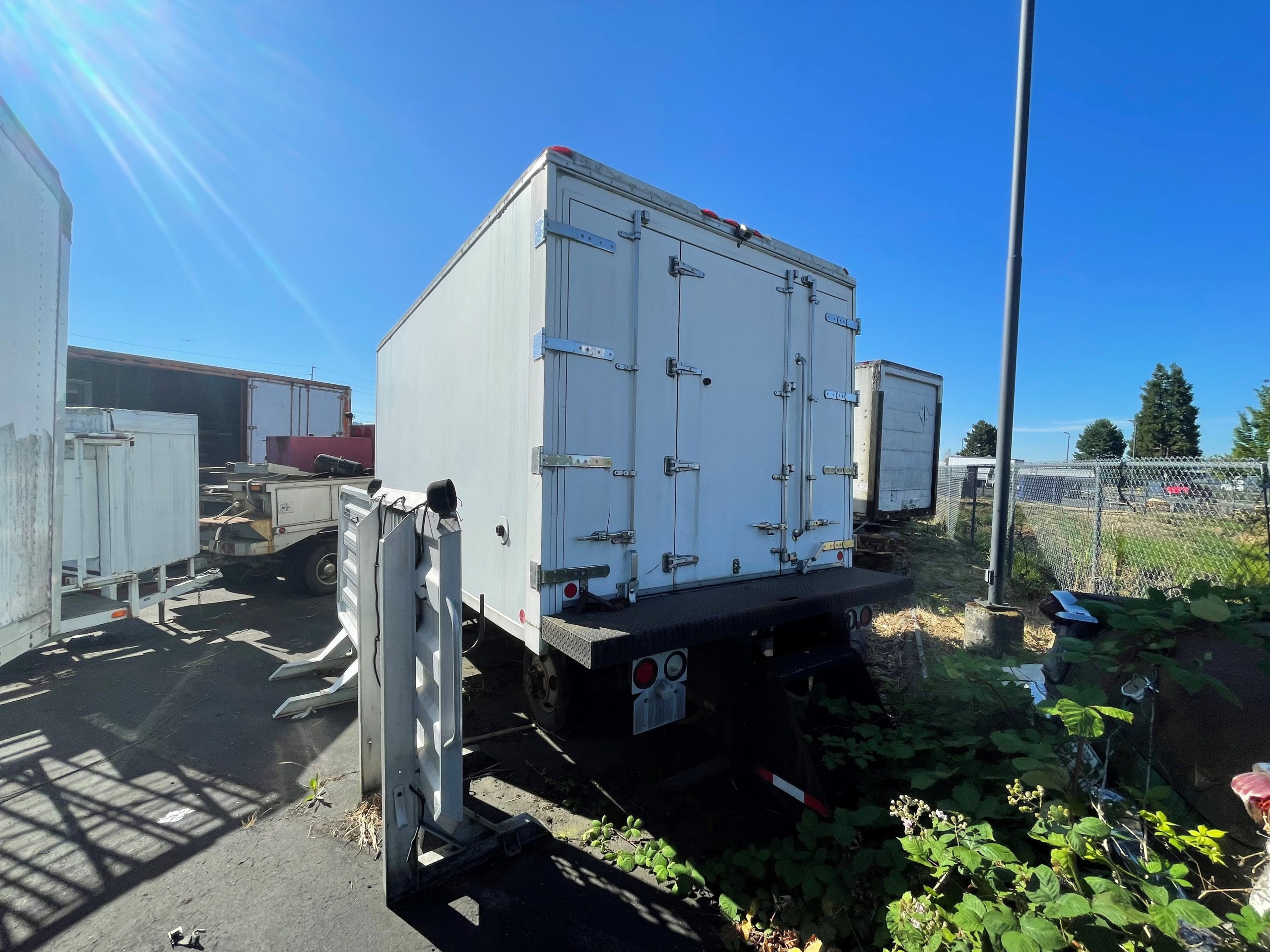 1995 JOHNSON 16 FT drivers-side-rear-scaled