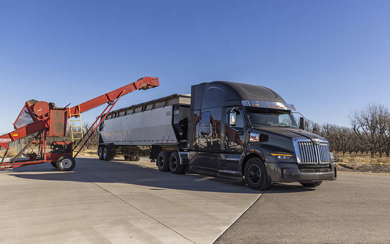 Western Star 57x - image 2 of 6