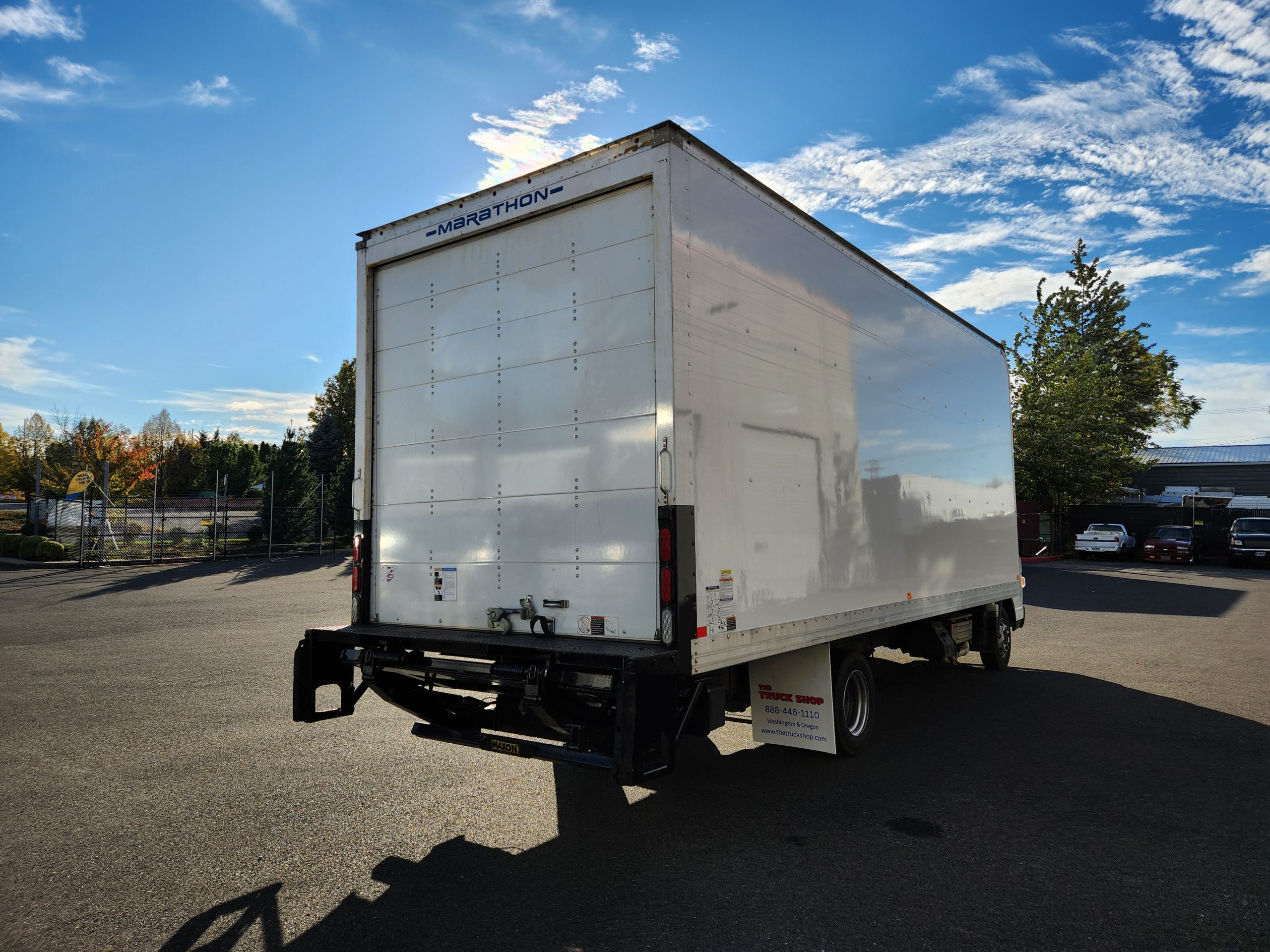 2017 MITSUBISHI FUSO FE180 - image 5 of 6