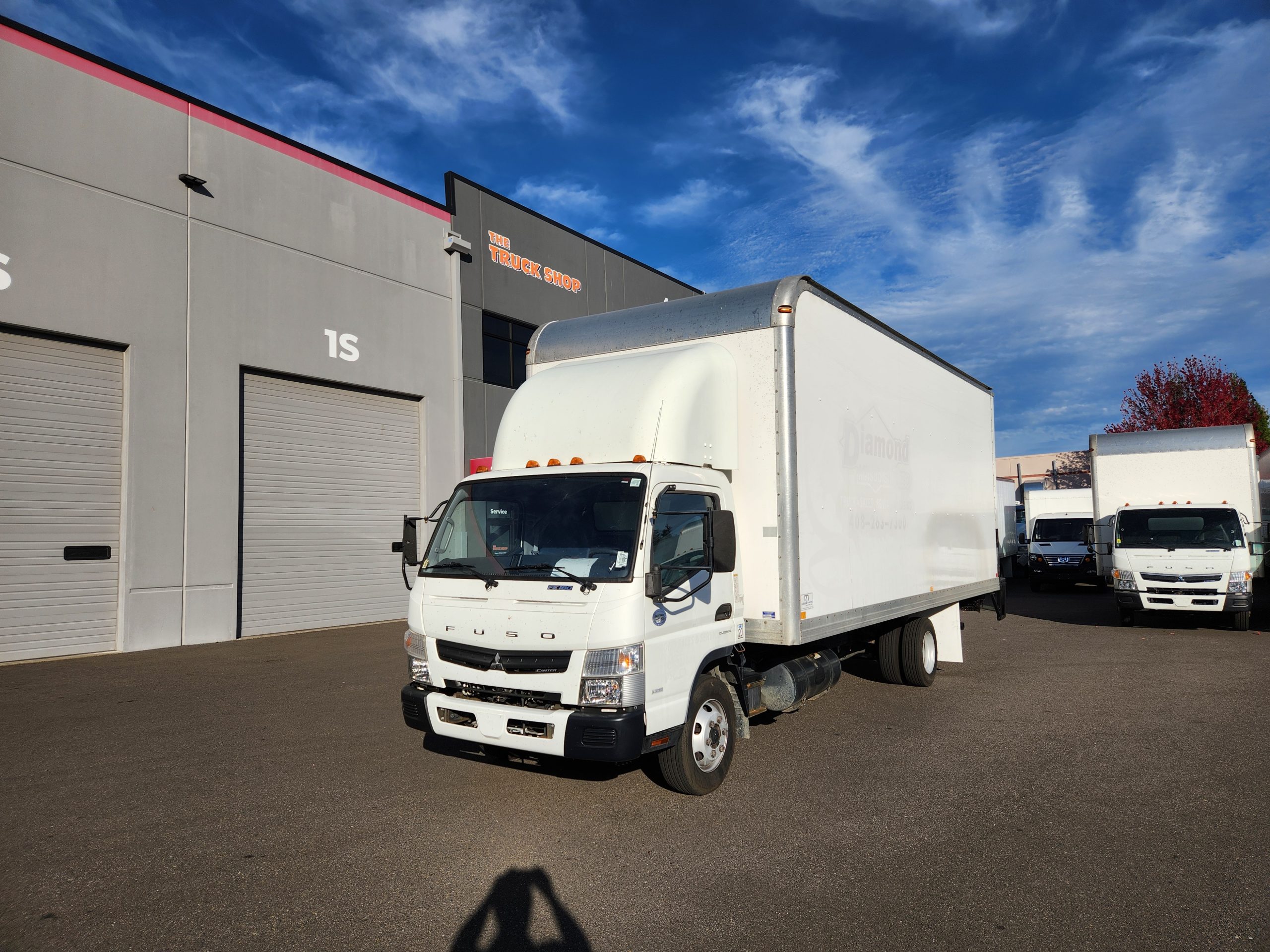2017 MITSUBISHI FUSO FE180 - image 1 of 6