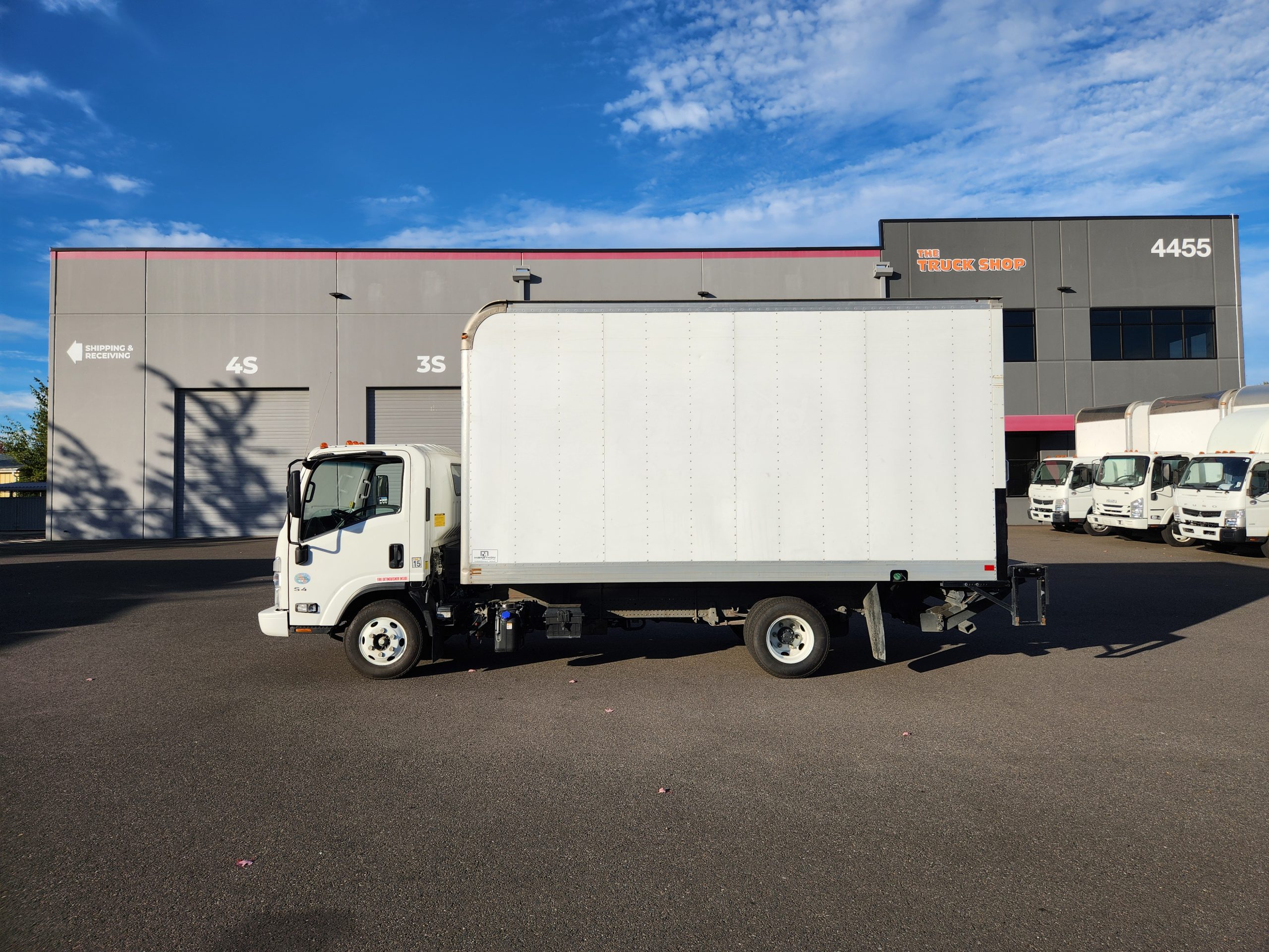 2022 HINO S4 - image 2 of 6